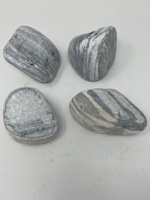 Grey Cloud Stones 5-10cm (per kg)