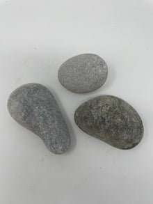 Beach Skimming Stones (per kg)