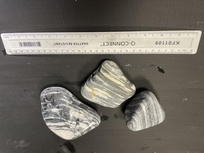 Grey Cloud Stones 5-10cm (per kg)